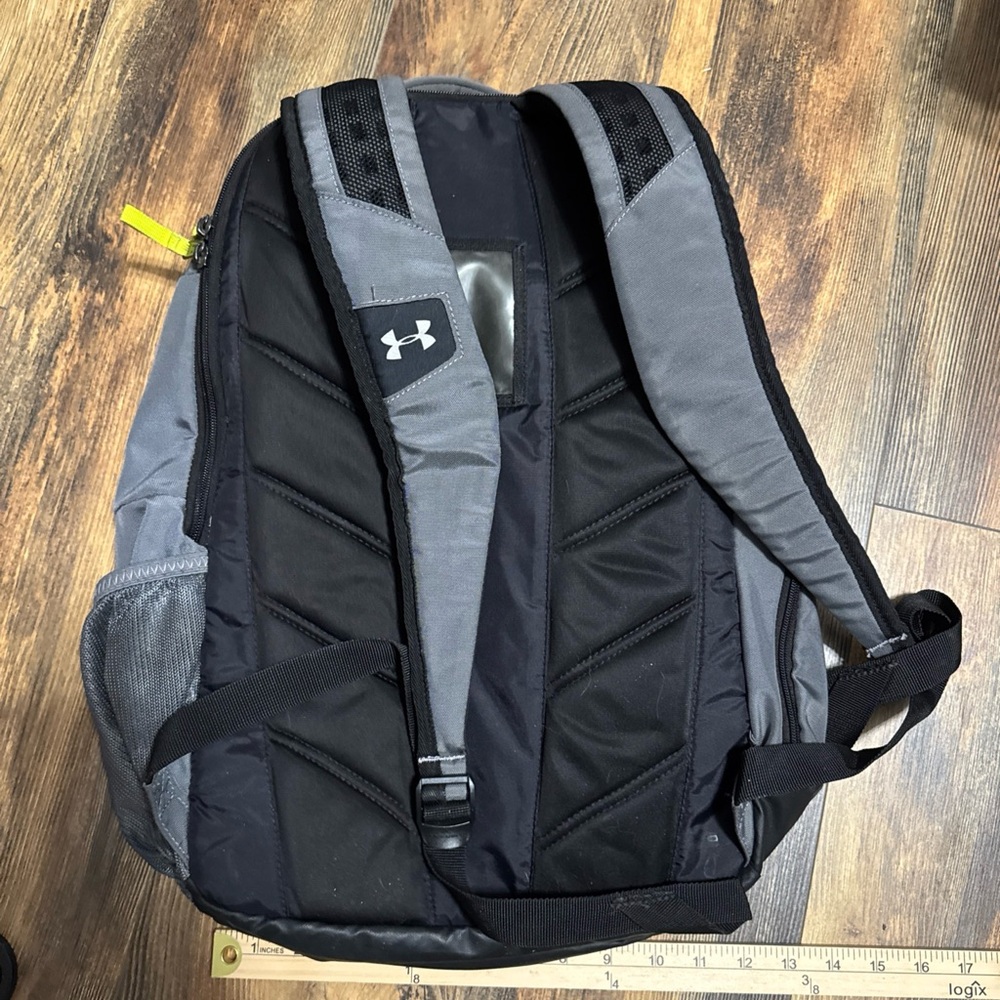 Under Armour Storm Backpack Gray & Neon Heat Gear Adjustable Straps School - Picture 4 of 7